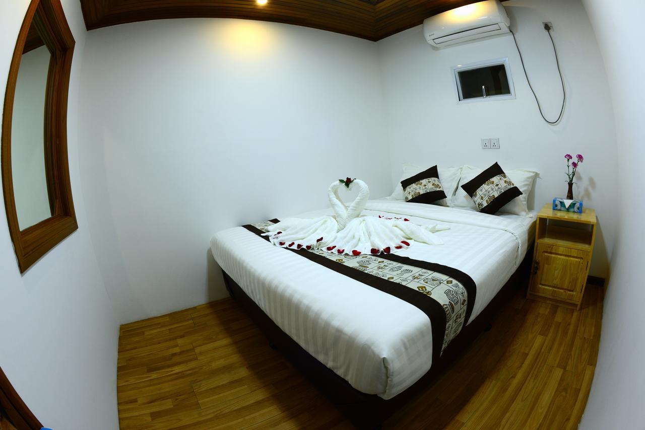 Backpacker Hostel (Adults Only) Yangon Luaran gambar